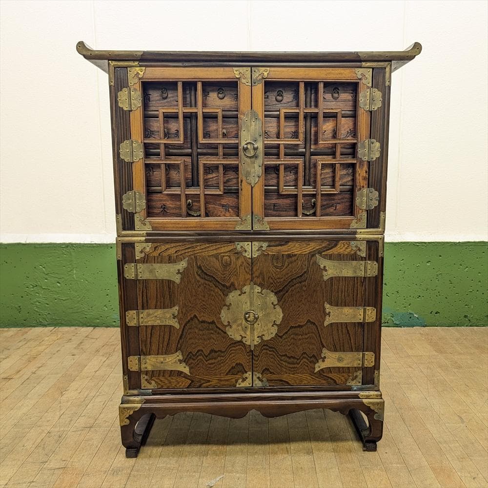 李朝家具　薬箪笥　箪笥　薬棚　ヤクジャン　キャビネット　引出し　小物　朝鮮　韓国