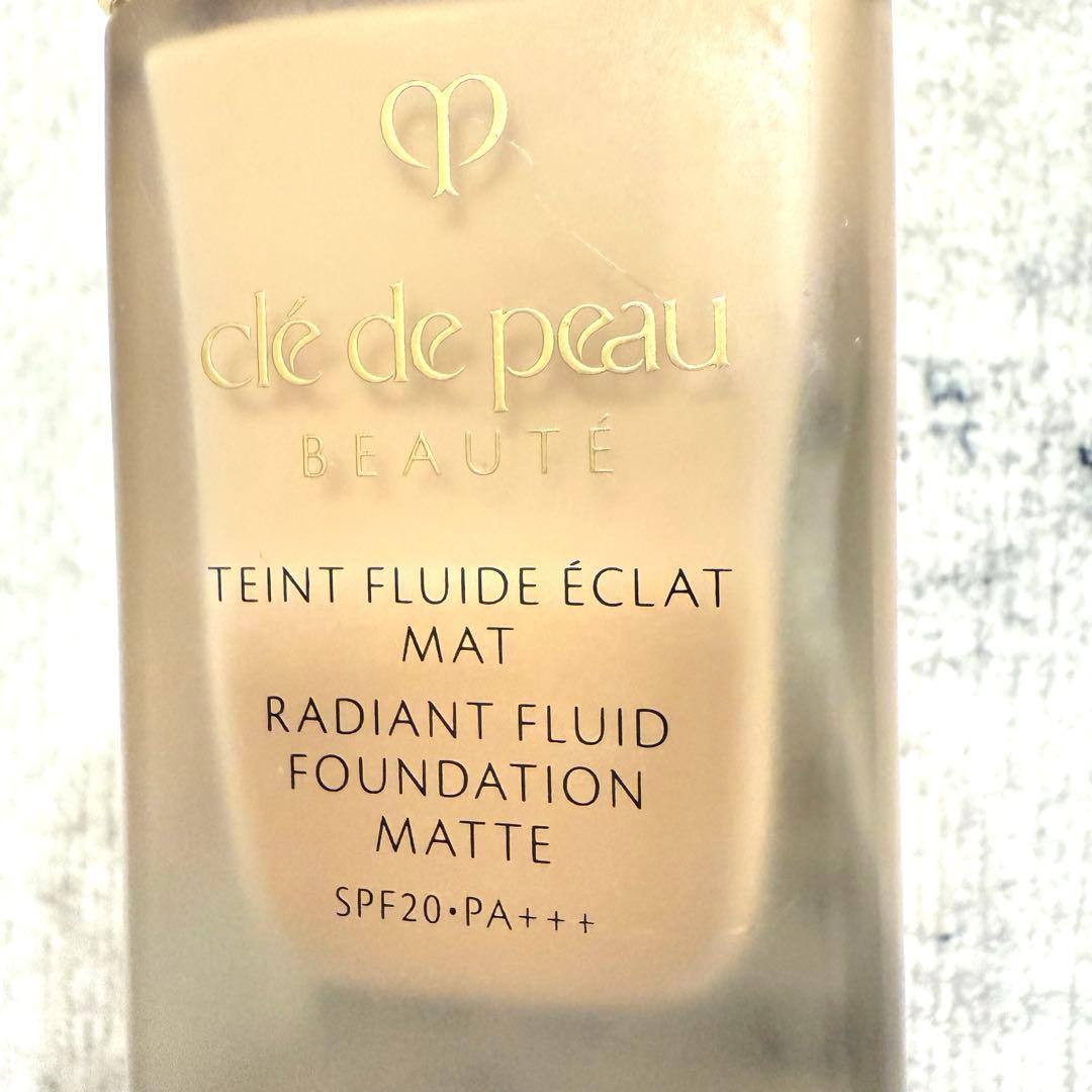 クレ・ド・ポー ボーテ タンフリュイドエクラ マット ピンクオークル10 残量7