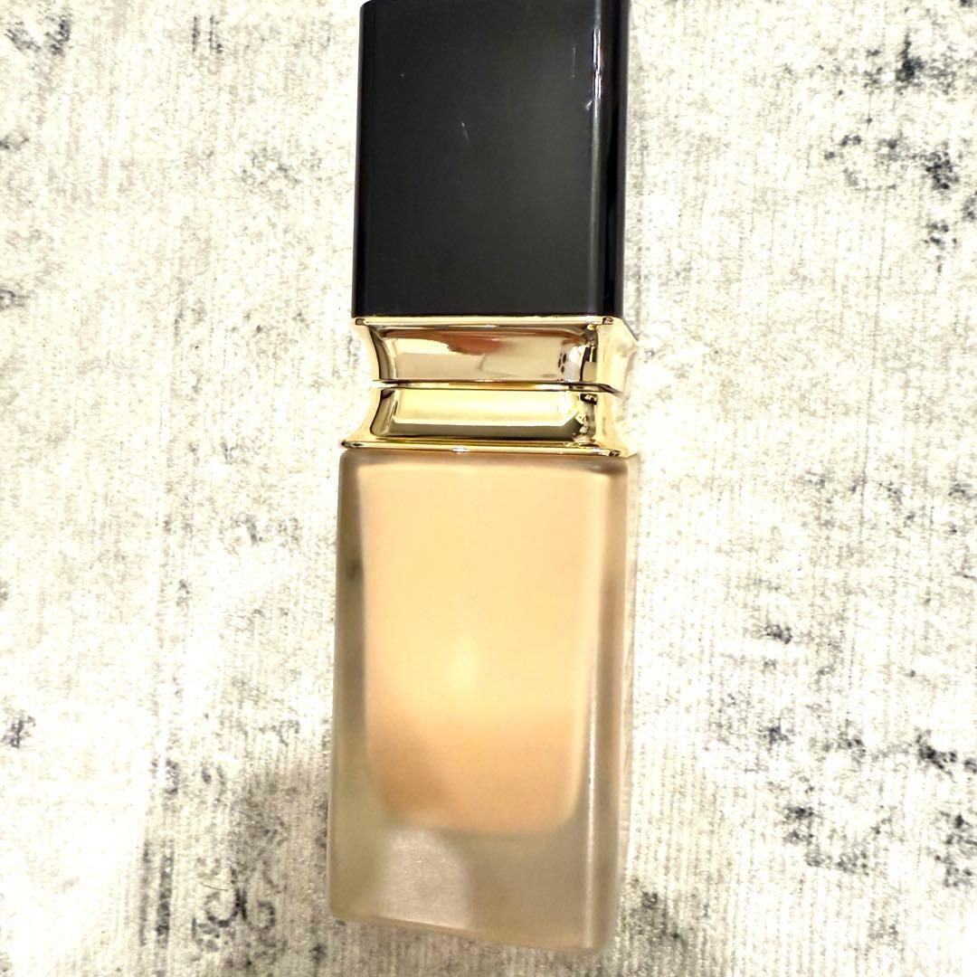 クレ・ド・ポー ボーテ タンフリュイドエクラ マット ピンクオークル10 残量7