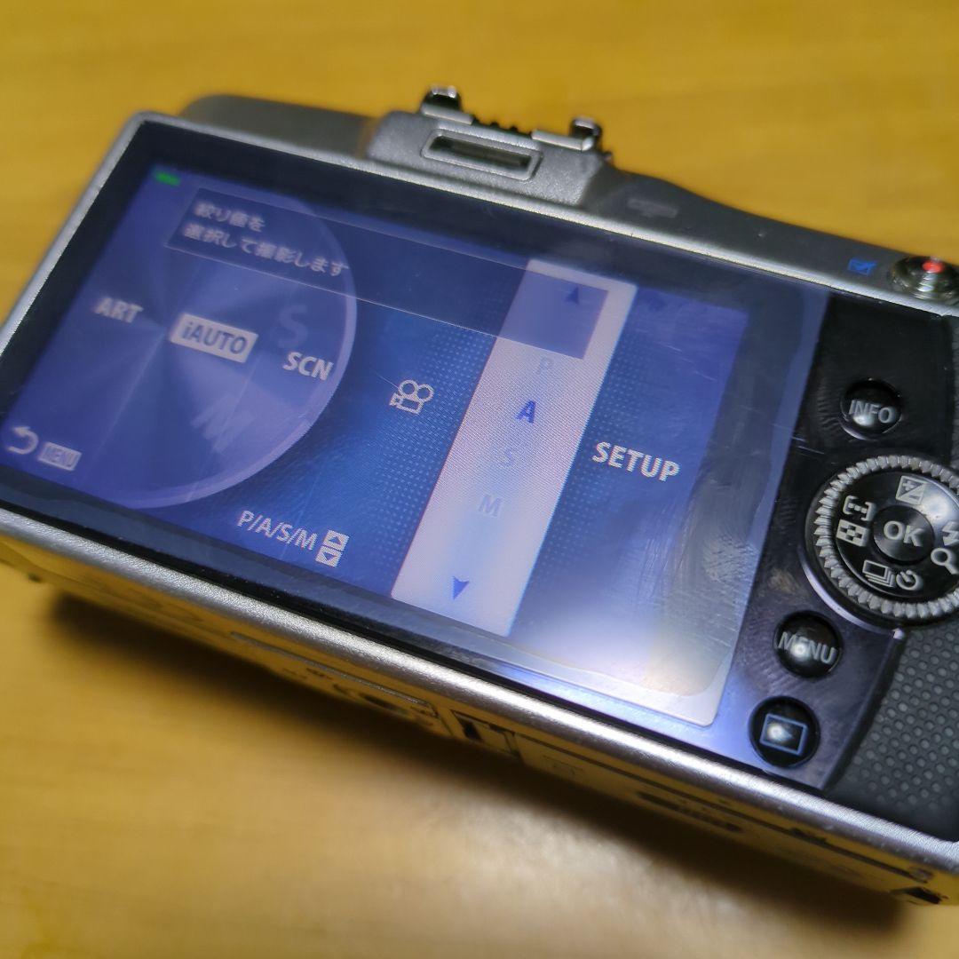 シャッター8433回 オリンパス E-PM1 シルバー