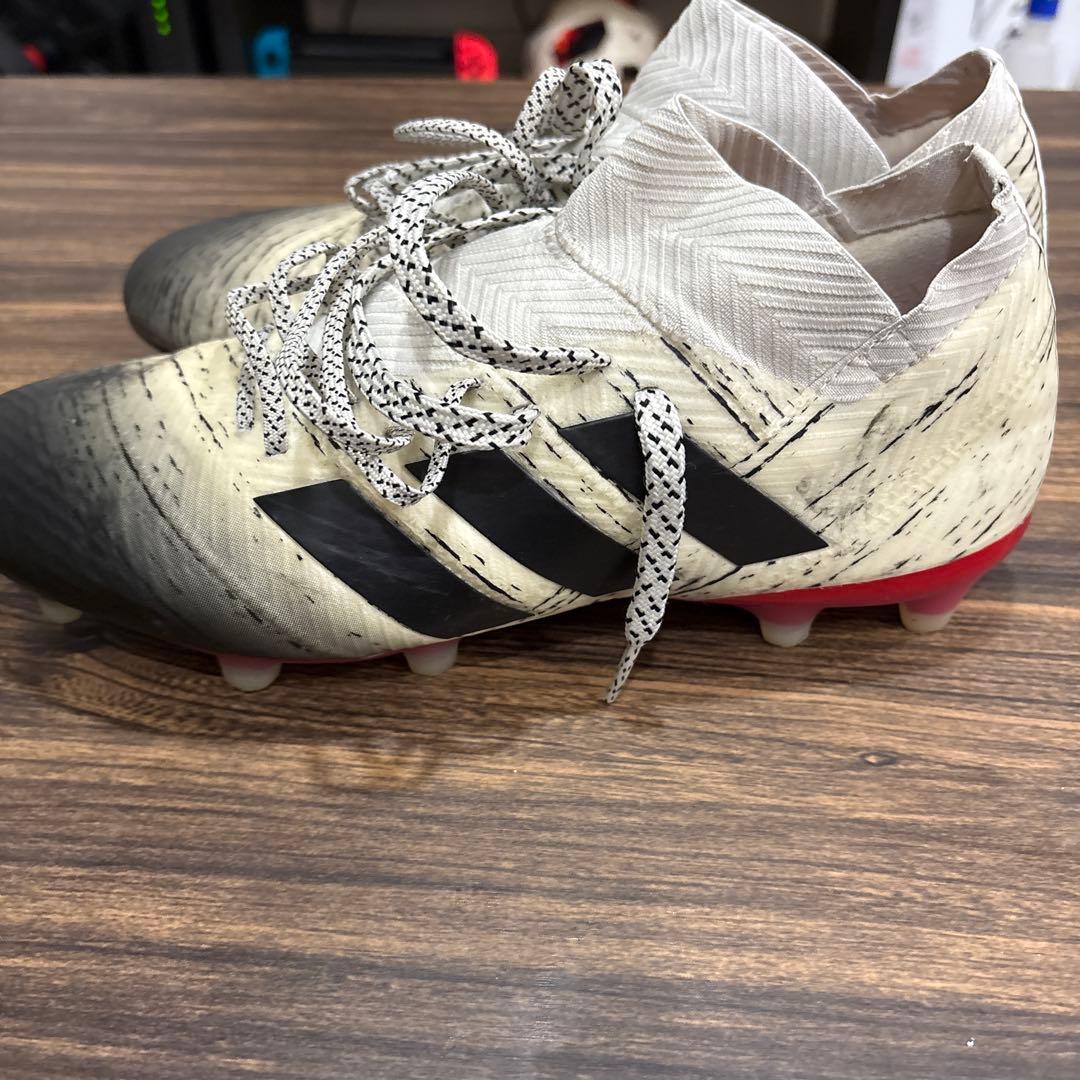 サッカースパイク　アディダス ネメシス 18.1 FG/AG