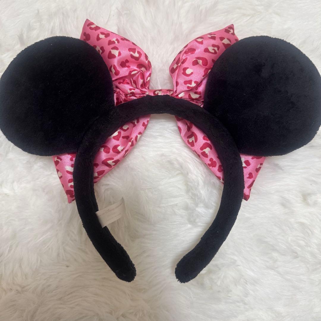 ミニーディズニーピンクヒョウ柄カチューシャ