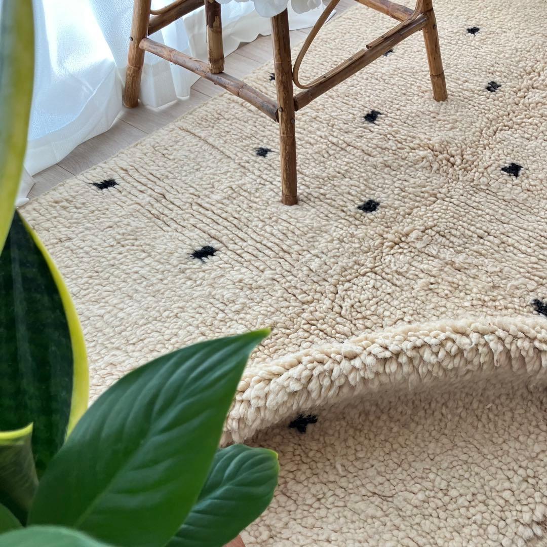 ドット90×142 オフホワイト　ブラック　モロッコラグ　トルコヴィンテージラグ