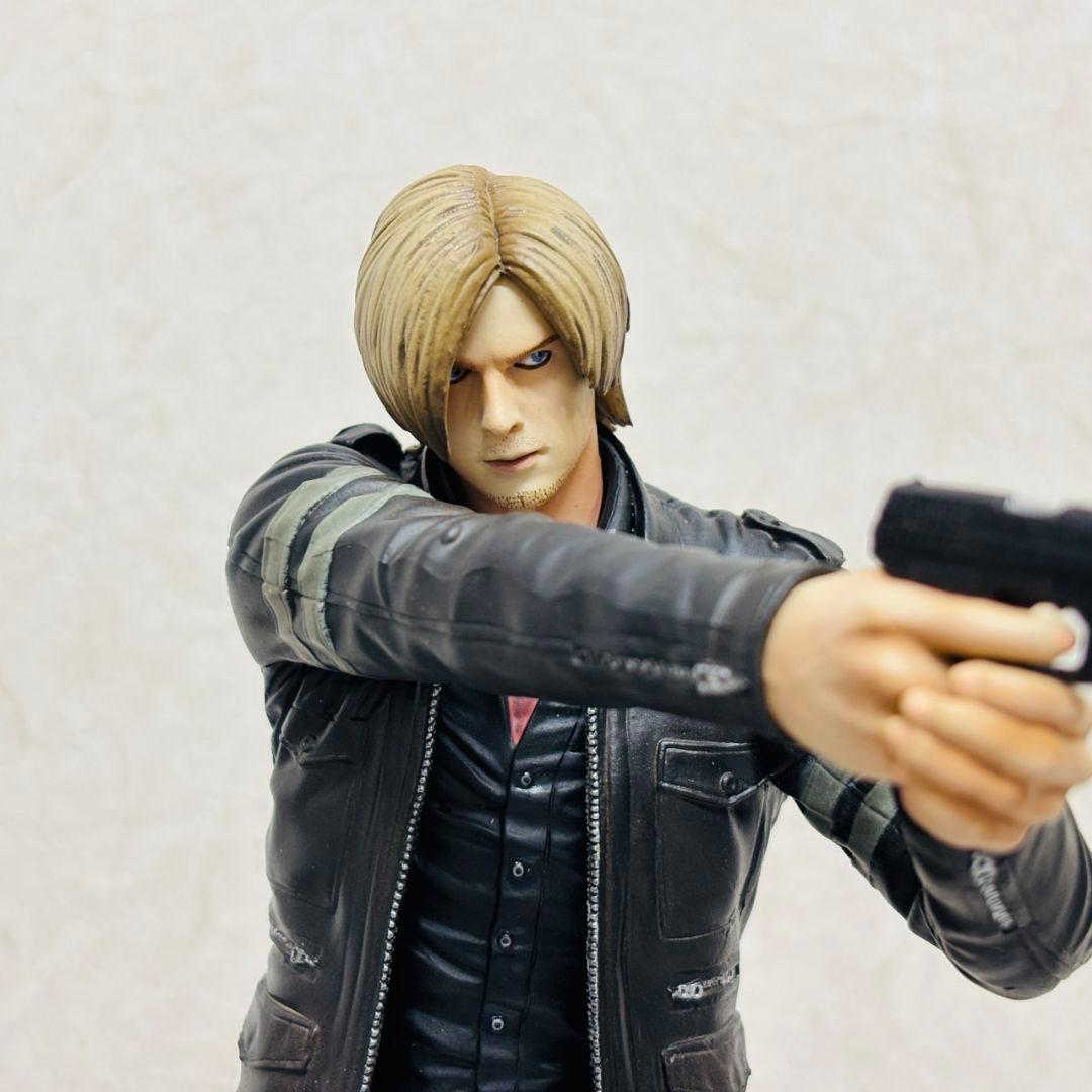 バイオハザード CFB レオン・S・ケネディ クリエイターズモデル フィギュア