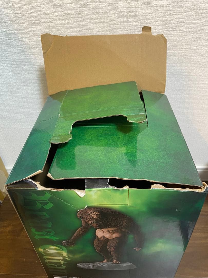 【箱潰れ】進撃の巨人　一番くじ　獣の巨人　A賞　超大型巨人　ラストワン　おまけ付