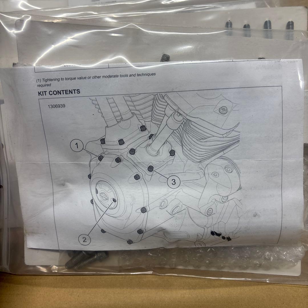 ハーレーダビッドソン ローライダーST 2023年純正ロッカーカバー ネジ付き