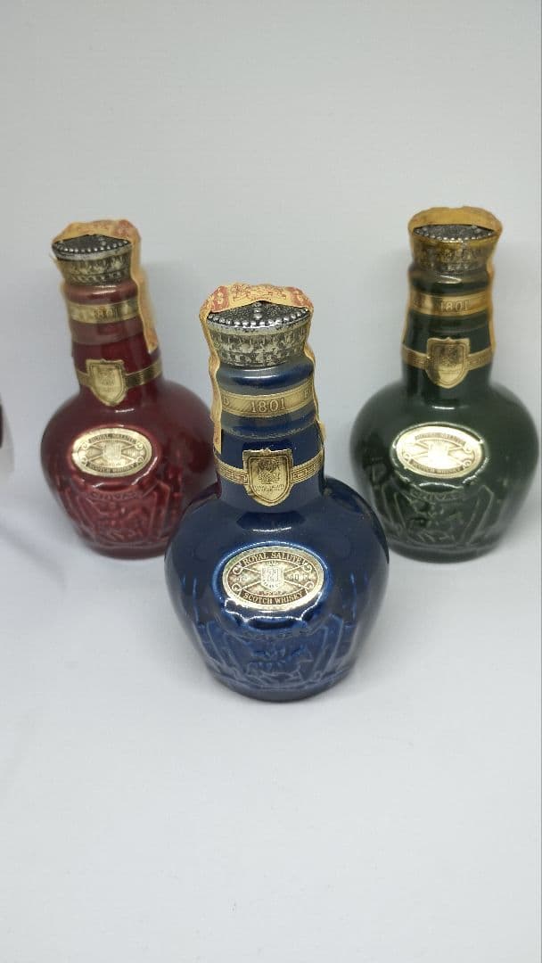 ロイヤルサルート２１年  ミニチュアボトル  ３本セット