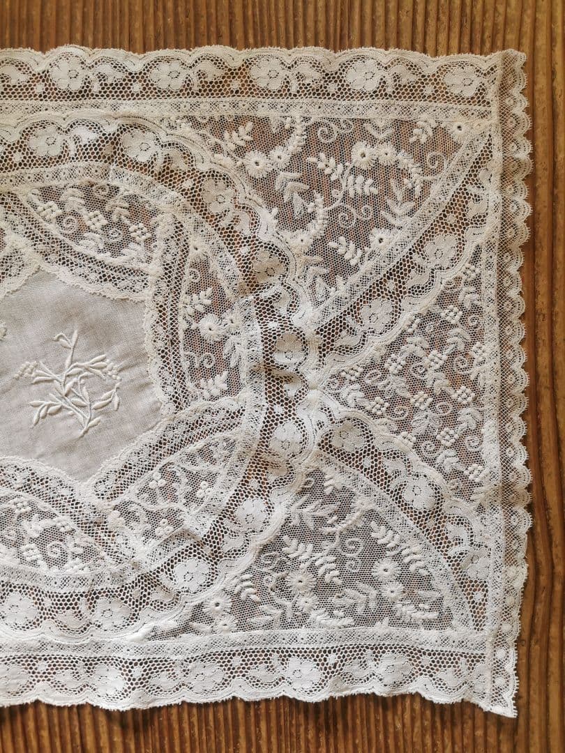 アンティークフランス ノルマンディーレース アップリケ タンバーチュールランナー