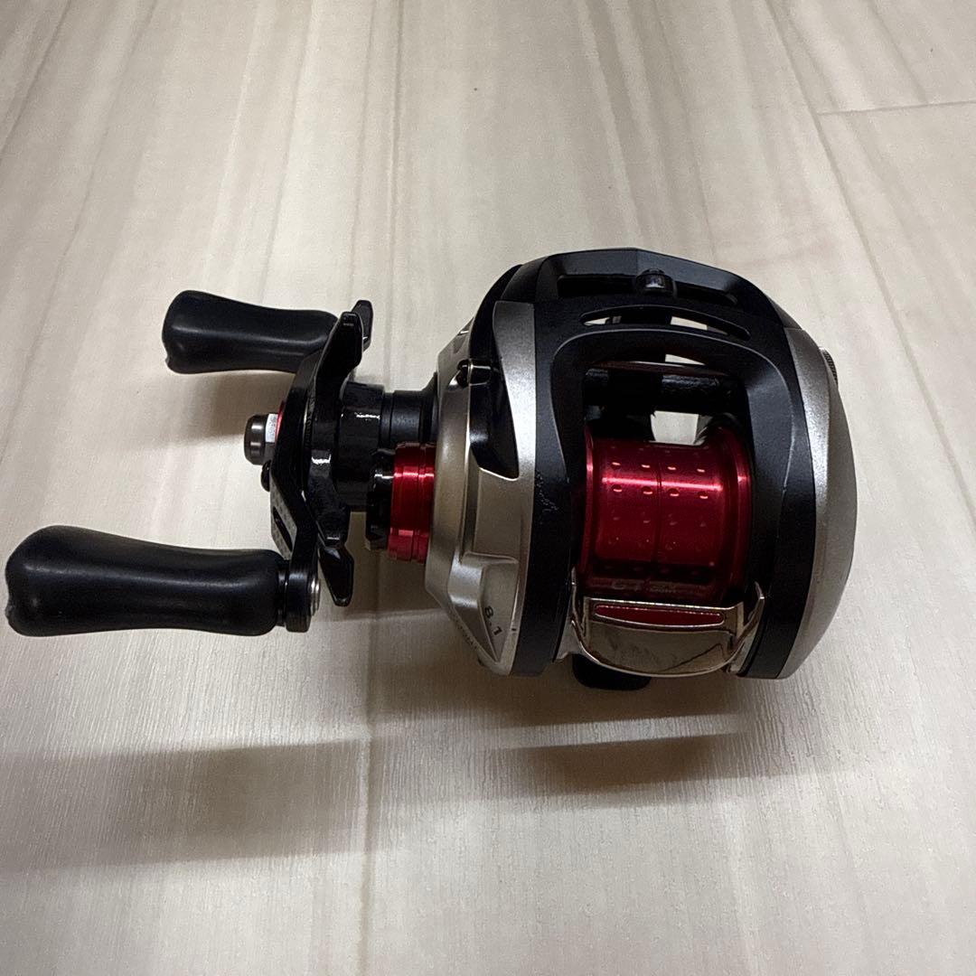 ダイワ　SVライトリミテッド　8.1 L