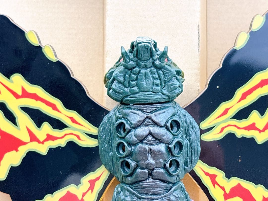 「ゴジラＶＳモスラ」リアル彩色フィギュア・バトラ