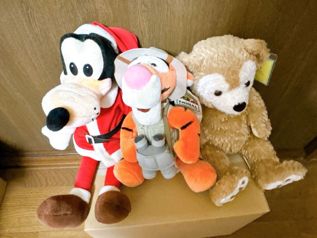 ぬいぐるみ　グーフィー　ティガー　ダッフィー　3点セットバラ売り不可