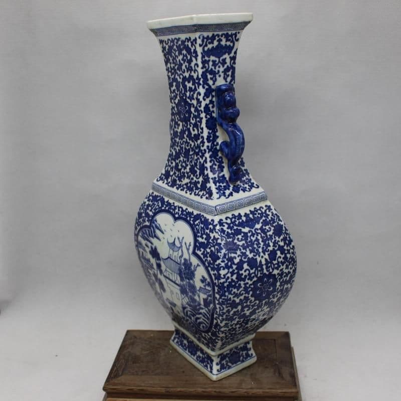 清乾隆青花纏枝松竹梅竜耳四方瓶 景徳鎮 陶磁器 装飾品 現代工芸品 美術品 置物