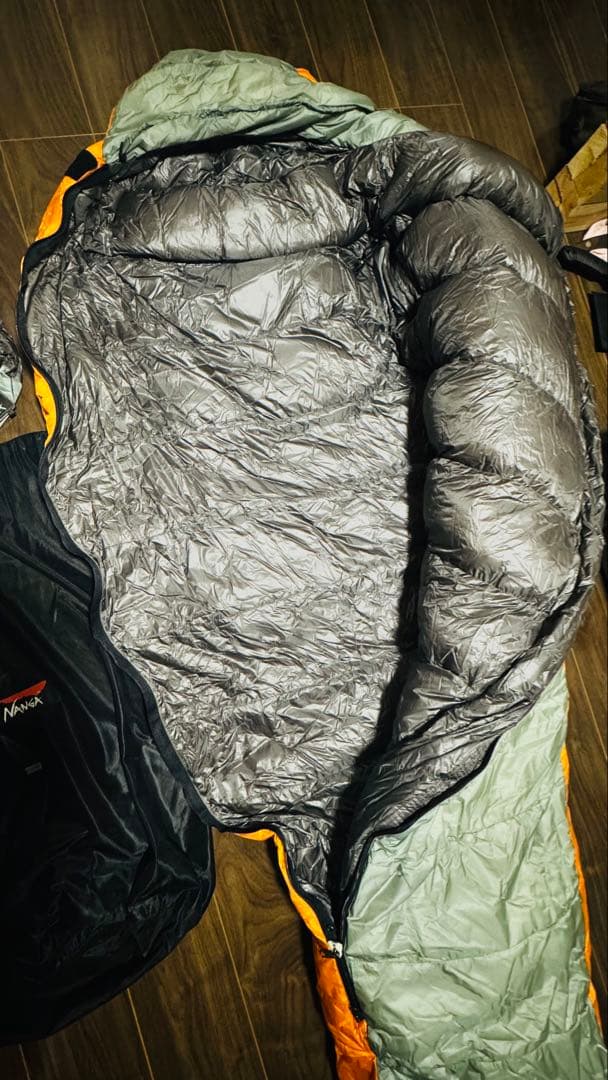 ナンガ　オーロラライト　シュラフ