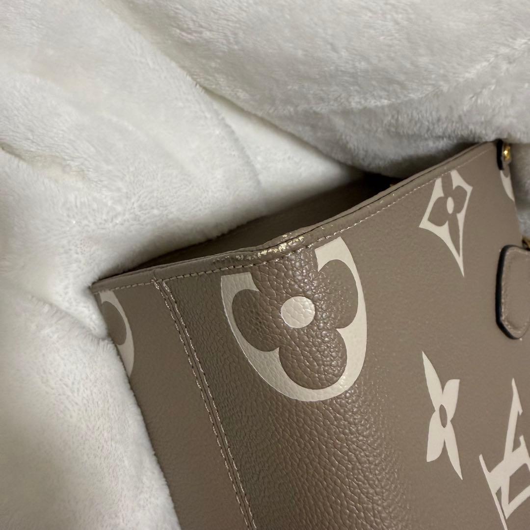 ハンドバッグ　ノーブランド　ノベルティ　ベージュ　オンザゴー