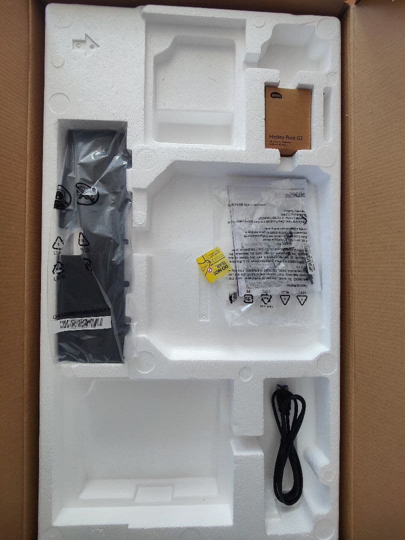 BenQ PD3205U 31.5インチ 4K 7デザイナーモニター