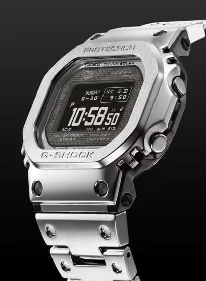 最新作　定価93,500　G-SHOCK GMW-BZ5000D-1JFシルバー