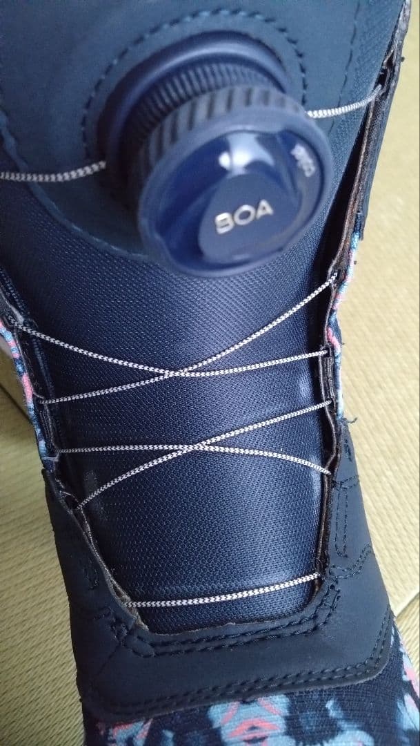 MINT ネイビー/フラワー スノーボードブーツ 女性用