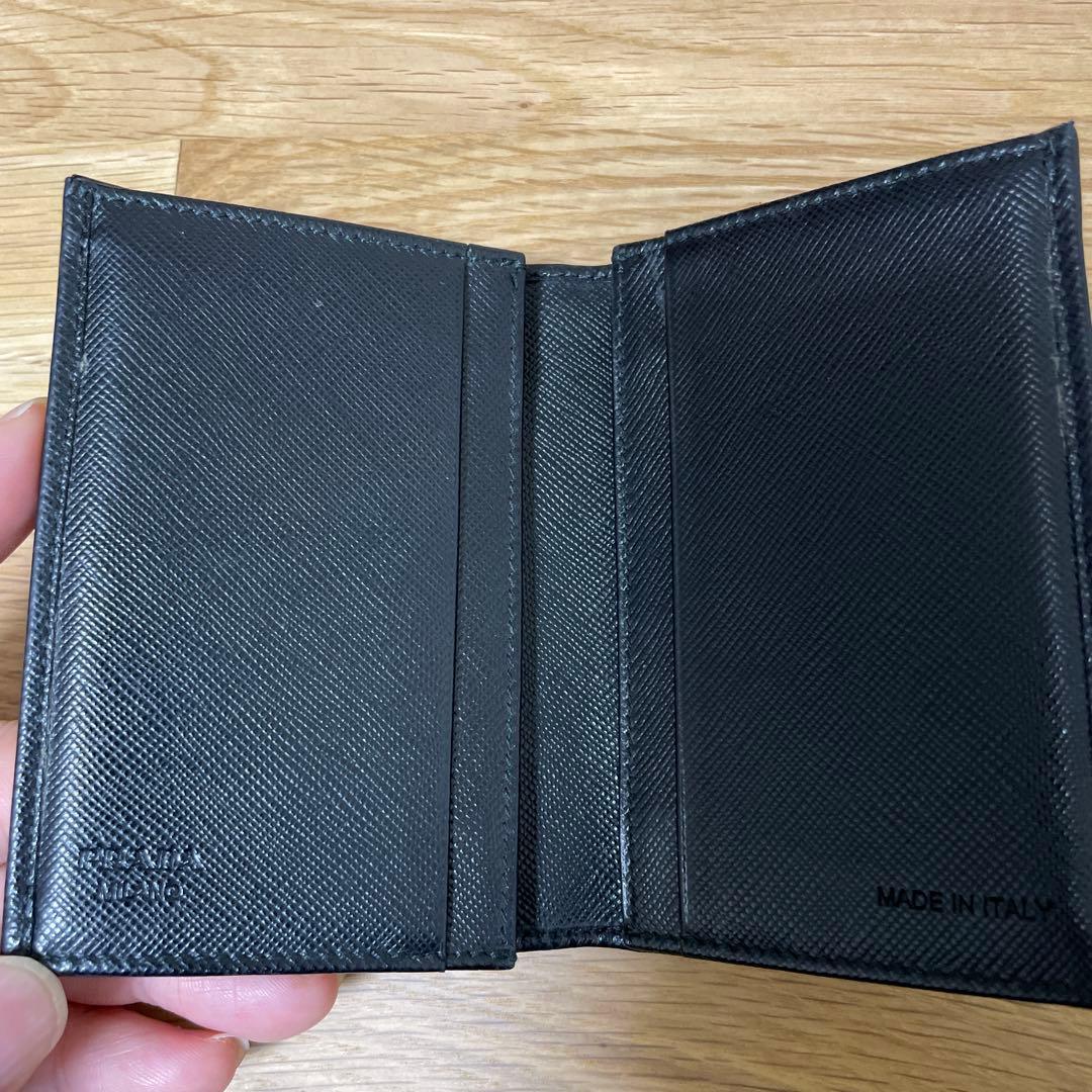 プラダ　ブラックレザー 名刺入れ イタリア製