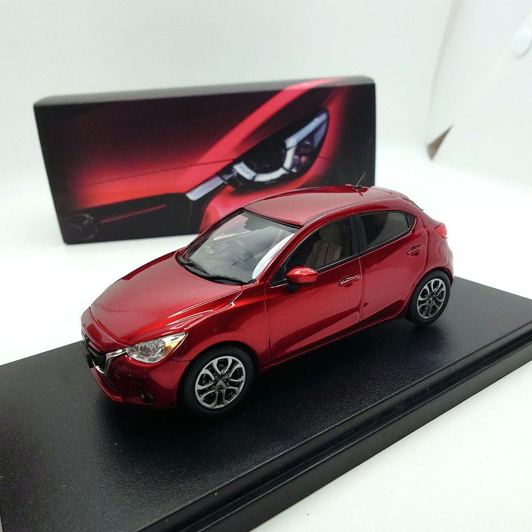 ☆非売品☆ マツダ デミオ　1/43 マツダ 特注 モデルカー