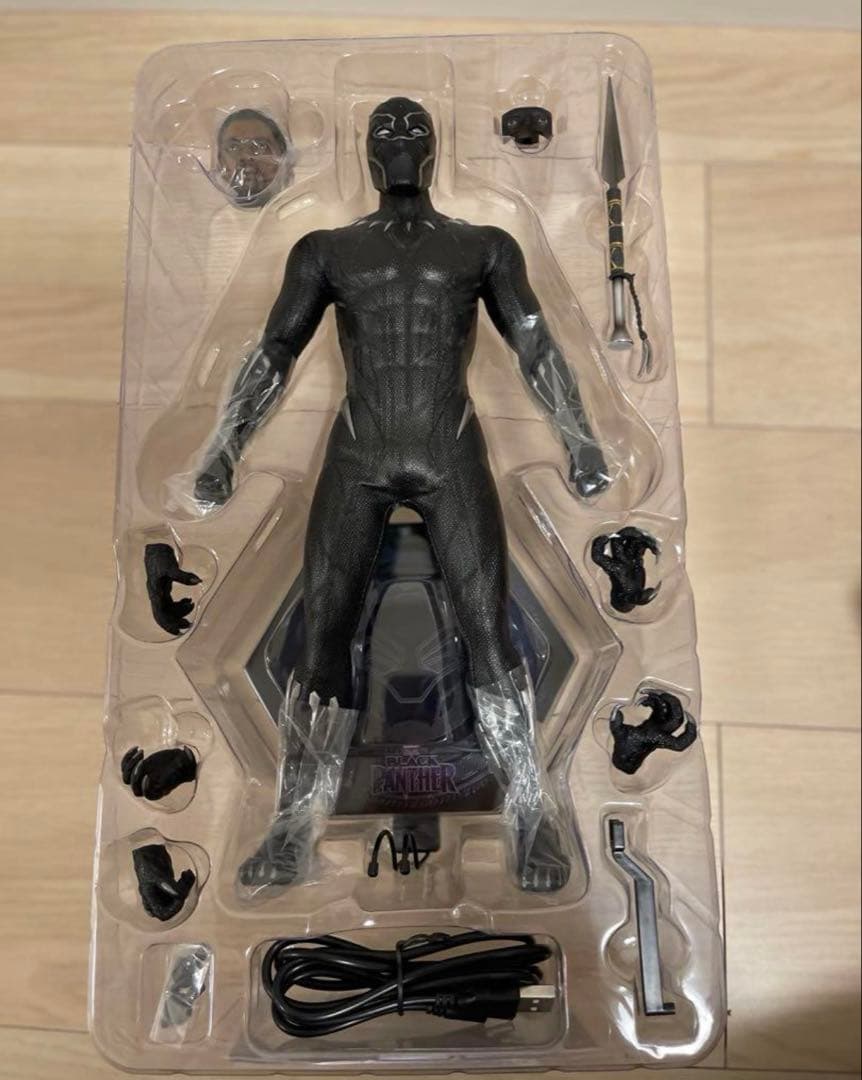 ホットトイズ　ブラックパンサー