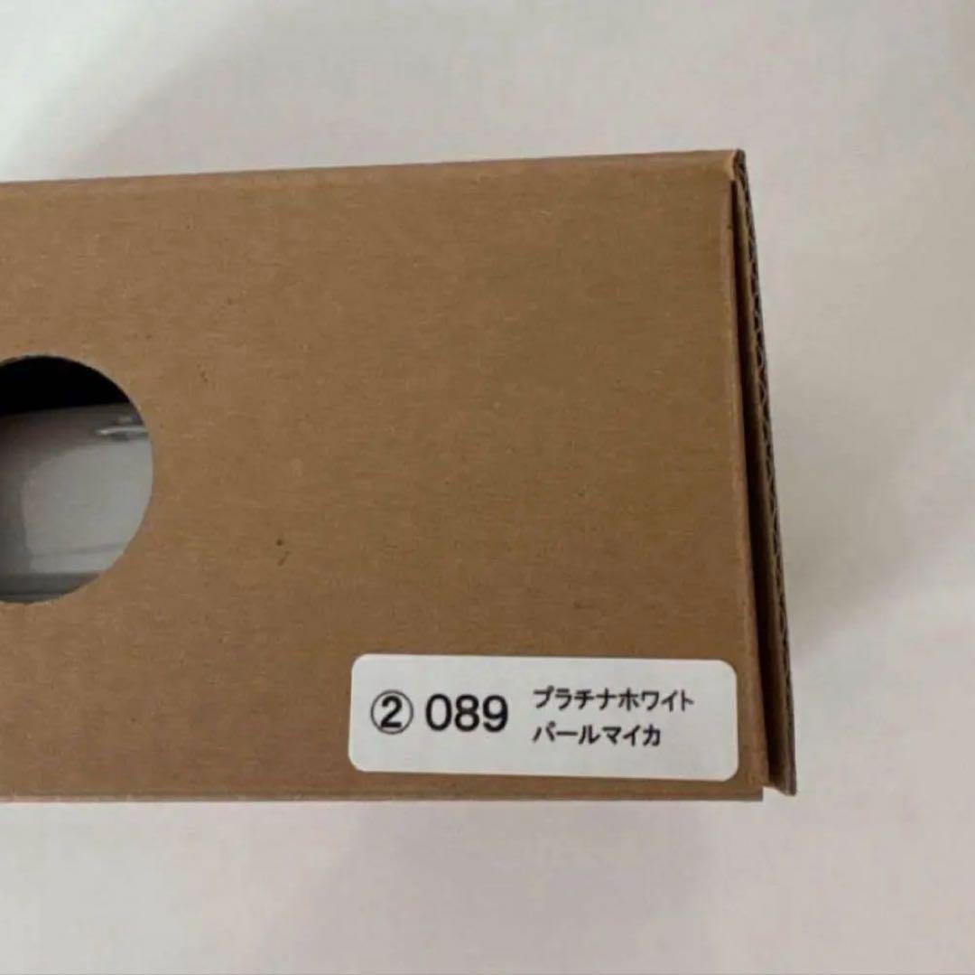 新型アクア 後期型 ミニカーカラーサンプル プラチナホワイトパール【非売品】