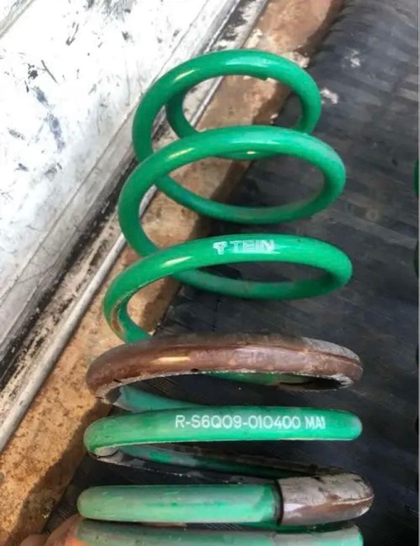 トヨタ プリウス ZVW30 ZVW35 TEIN　STREET FLEX車高調