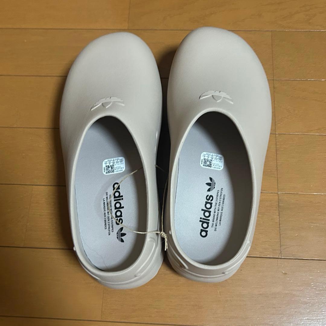 アディフォームスタンスミスミュール Adifom Stan Smith Mule