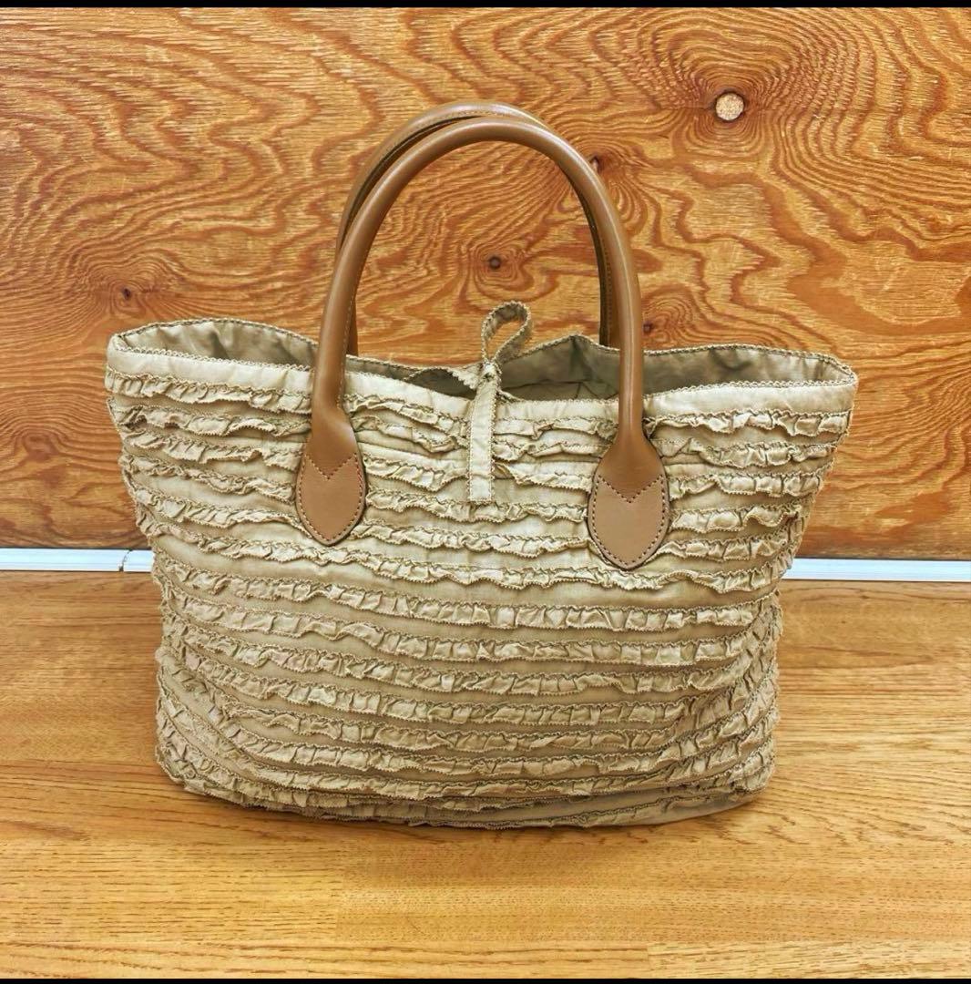 kazu☆カネコイサオ 総ピコフリルがま口ポシェット/ベージュバッグ2点