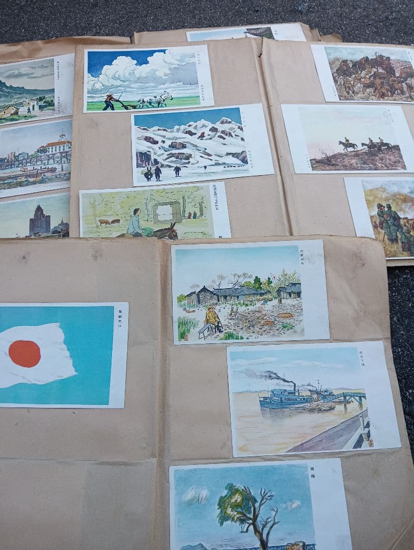 満州の古い絵葉書、１６６枚、スクラップに貼り付け、戦前、軍人、戦争