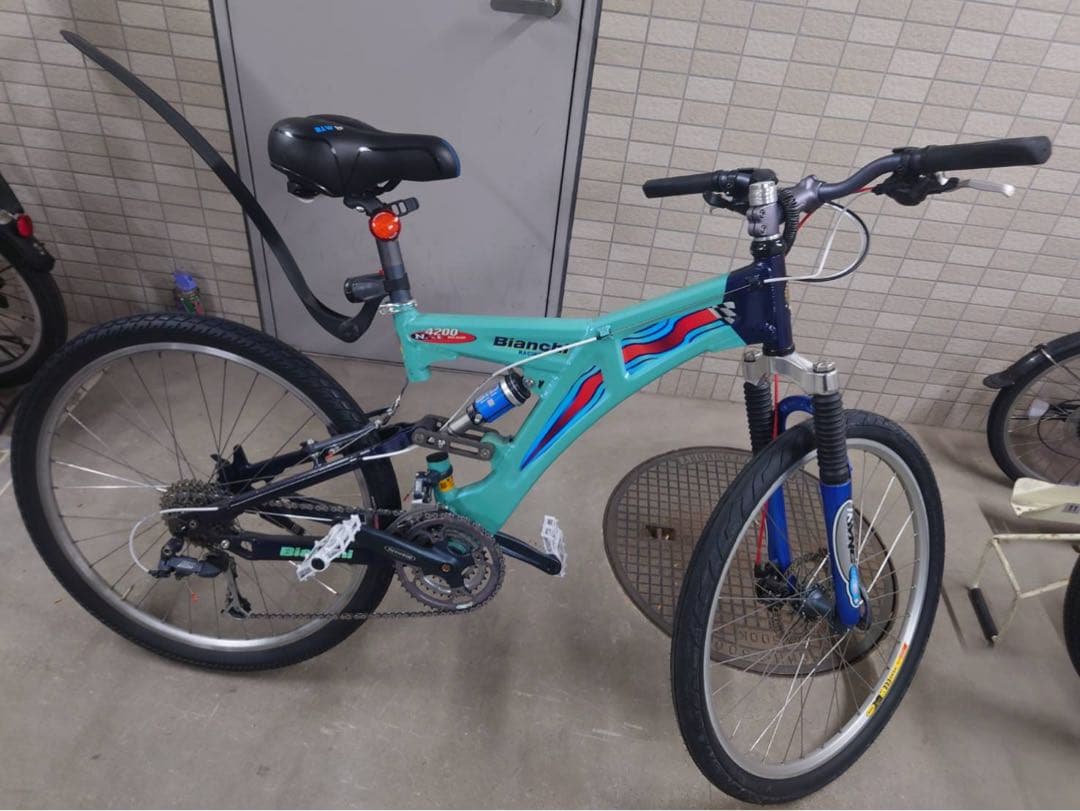 希少！BIANCHI フルサスMTB！26インチ　マルティニレーシング　ビアンキ