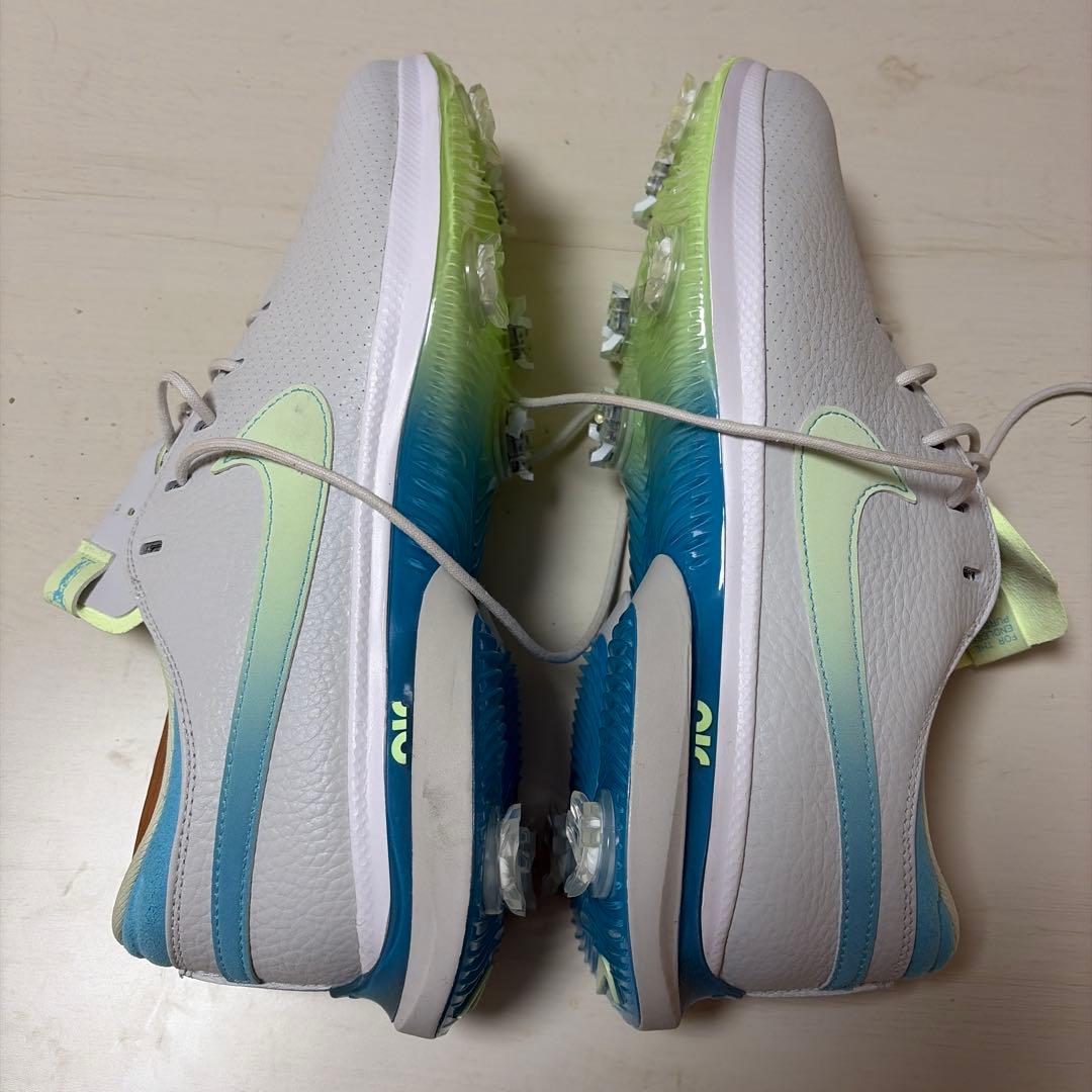 NIKE AIR ZOOM VICTORY TOUR 3 ナイキゴルフシューズ