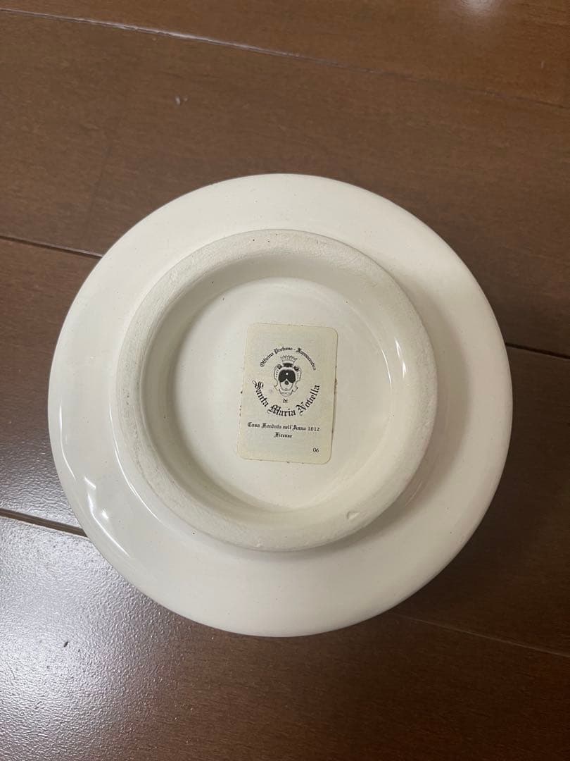 サンタマリアノヴェッラ　アルバレッロ　ポプリ入り