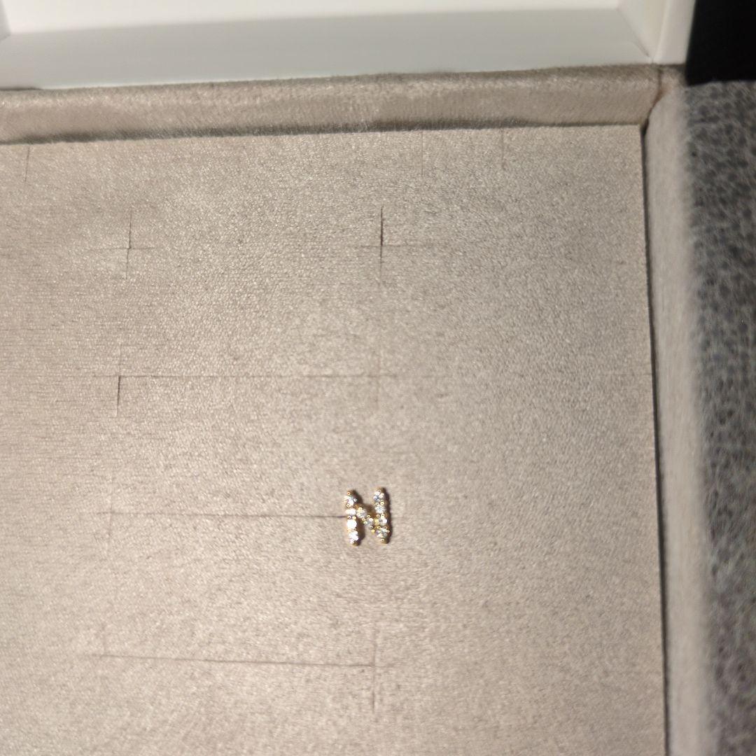 ete ダイヤk18アルファベット　ピアス（片耳用）18金