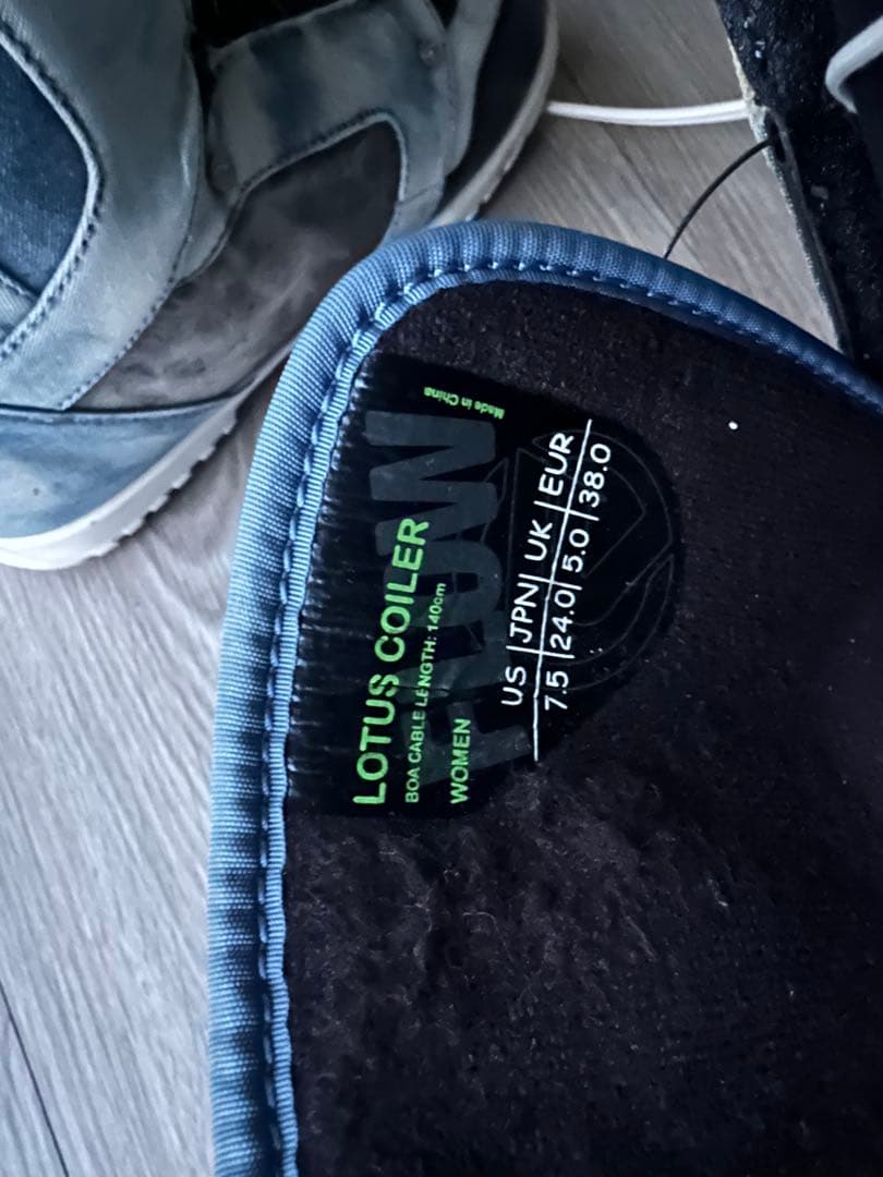 【スノボのブーツ】FLOW★デニム素材（レディース）