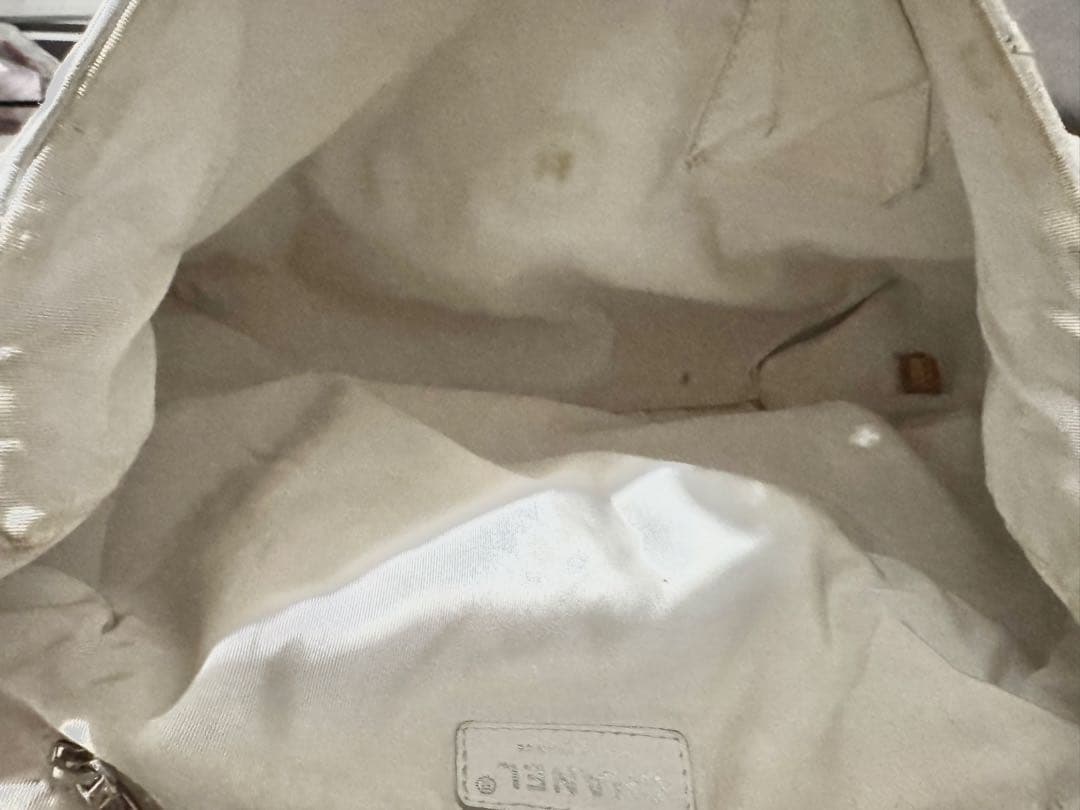 CHANEL シャネル ショルダーバッグ マトラッセキルティング エナメル