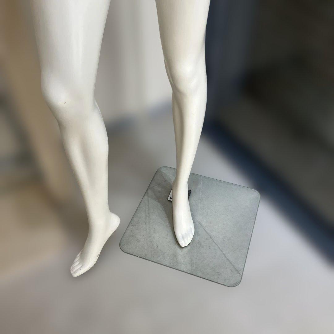 ホワイト女性用マネキン スタンド付き