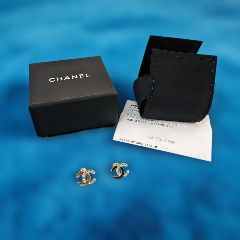 CHANELココマーク ピアス ゴールド×ブラック ラインストーン