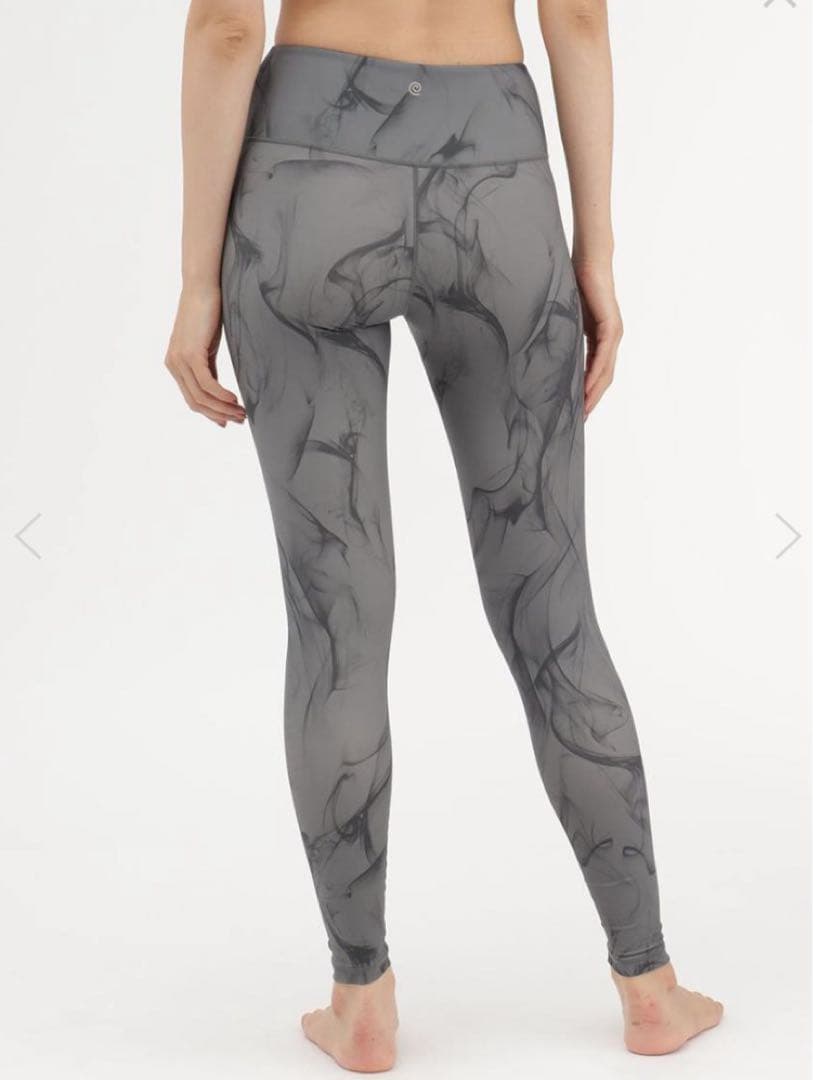 suria アリシアレギンス　ヨガレギンス