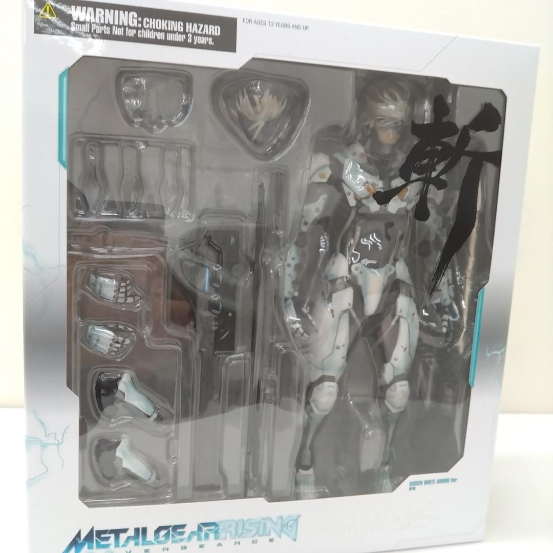 若《LXFRH》プレイアーツ　改　メタルギア　ライジング　リベンジェンス　雷電