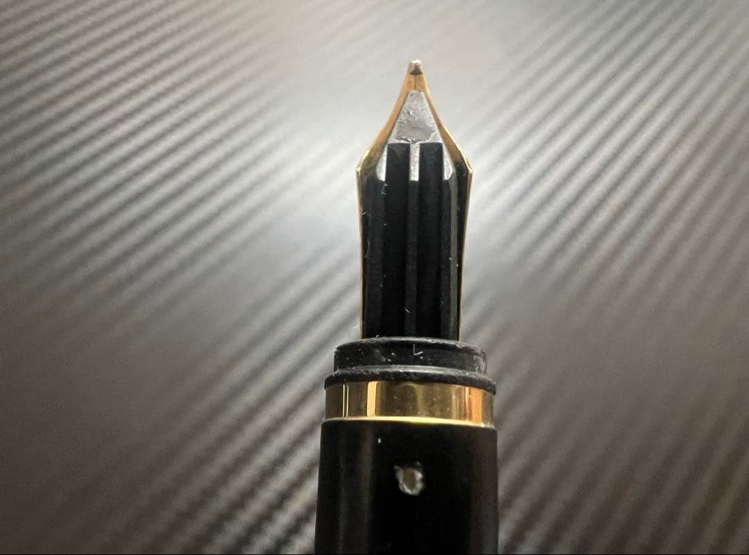 モンブラン ノブレス オブリージュ 万年筆 M 中字 ボルドー