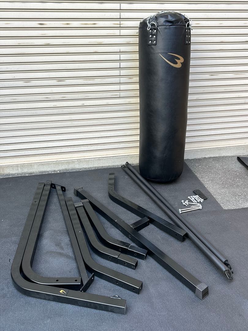 ボディメーカー　サンドバッグ　スタンド付　大阪近郊無料配達