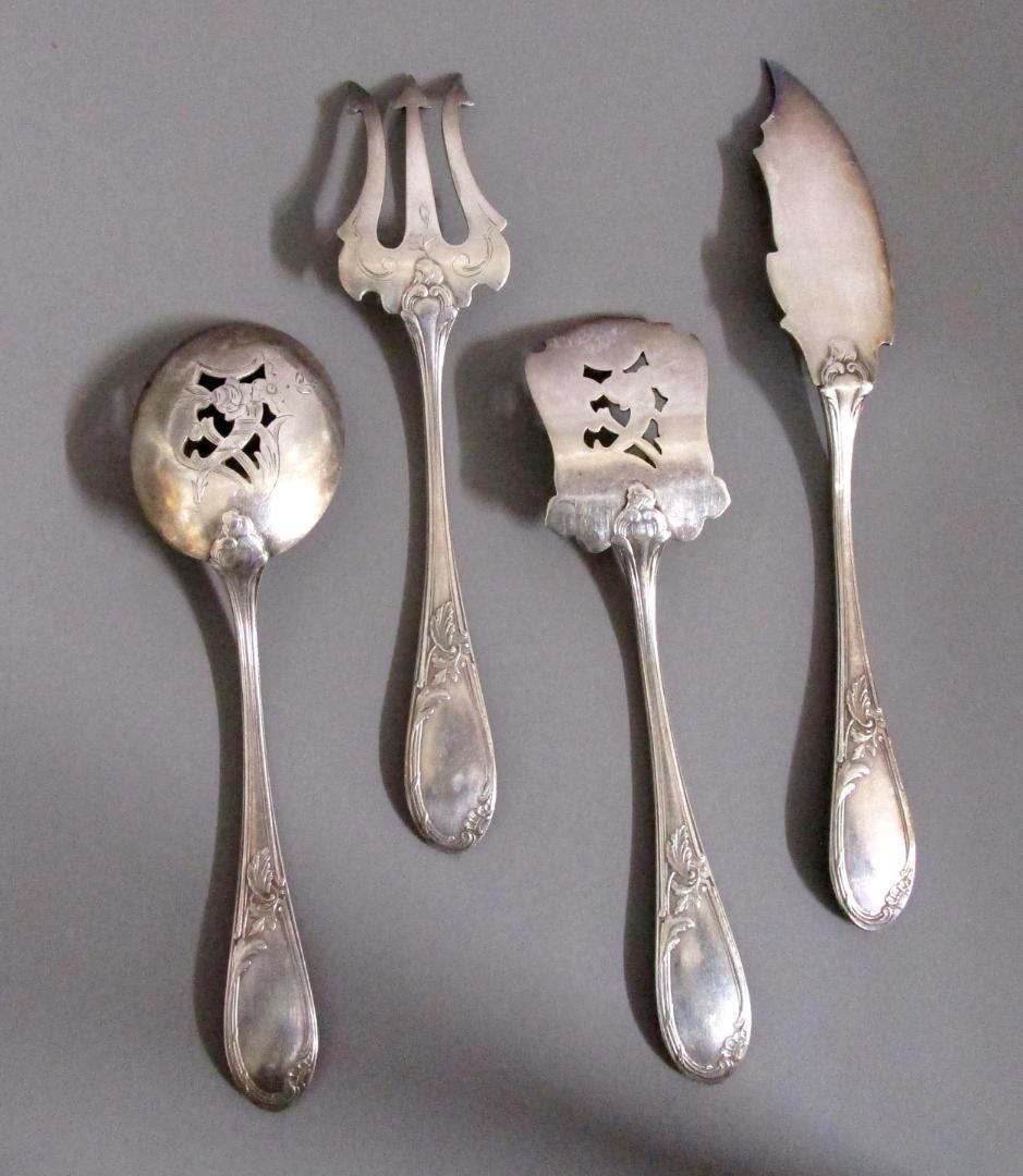 銀製品［オードブルカトラリー 4点セット］刻印：ライオンVH　8