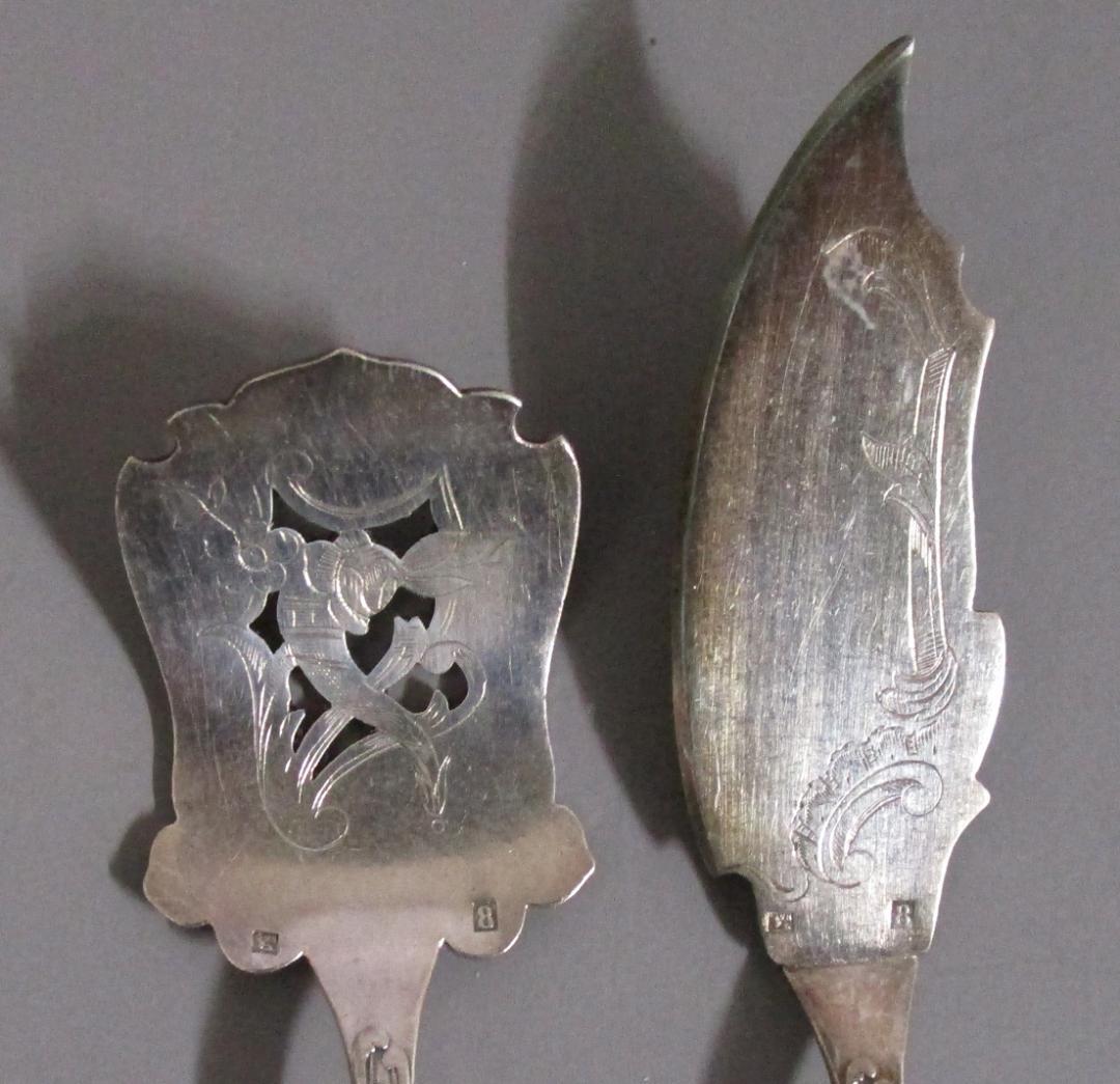 銀製品［オードブルカトラリー 4点セット］刻印：ライオンVH　8