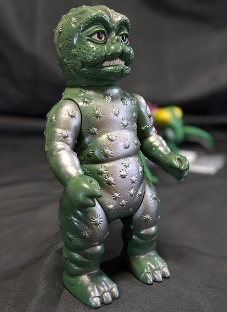 ミニラ（ブルマァク復刻）＆カマキラス（マルサン）ソフビフィギュア２体セット＋１