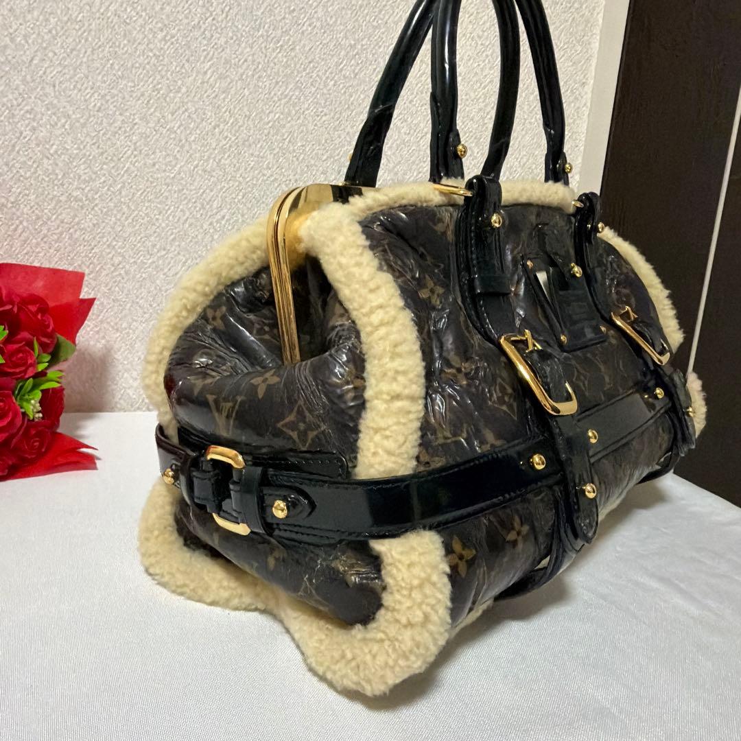 LOUIS VUITTON モノグラム シアリングストーム マロン ムートン
