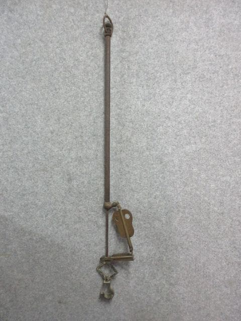 自在鉤 [B23546] 銅製 軍配 扇 鉄製 心棒 囲炉裏 古民具