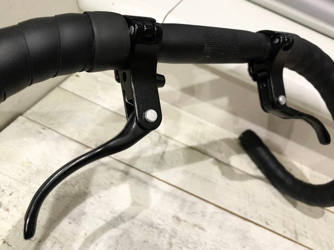 ◆FUJI（フジ）ピスト完成車外し品（ドロップハンドル＋ブレーキレバー）