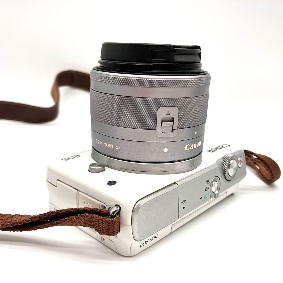 Canon EOS M10 ホワイト 15-45mmレンズキット