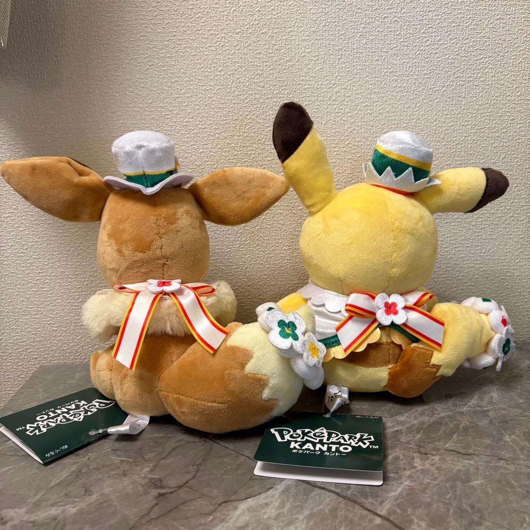 ポケパークカントー 限定 カーニバル衣装 ピカチュウ イーブイ ぬいぐるみ