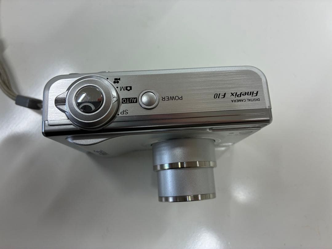 FUJIFILM finepix F10 デジタルカメラ